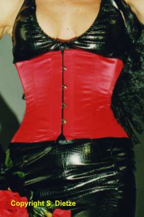 Info von Korsetts Boutique Shop, f&uuml;r, Korsett Stilett Satin rot ohne Strapshalter
